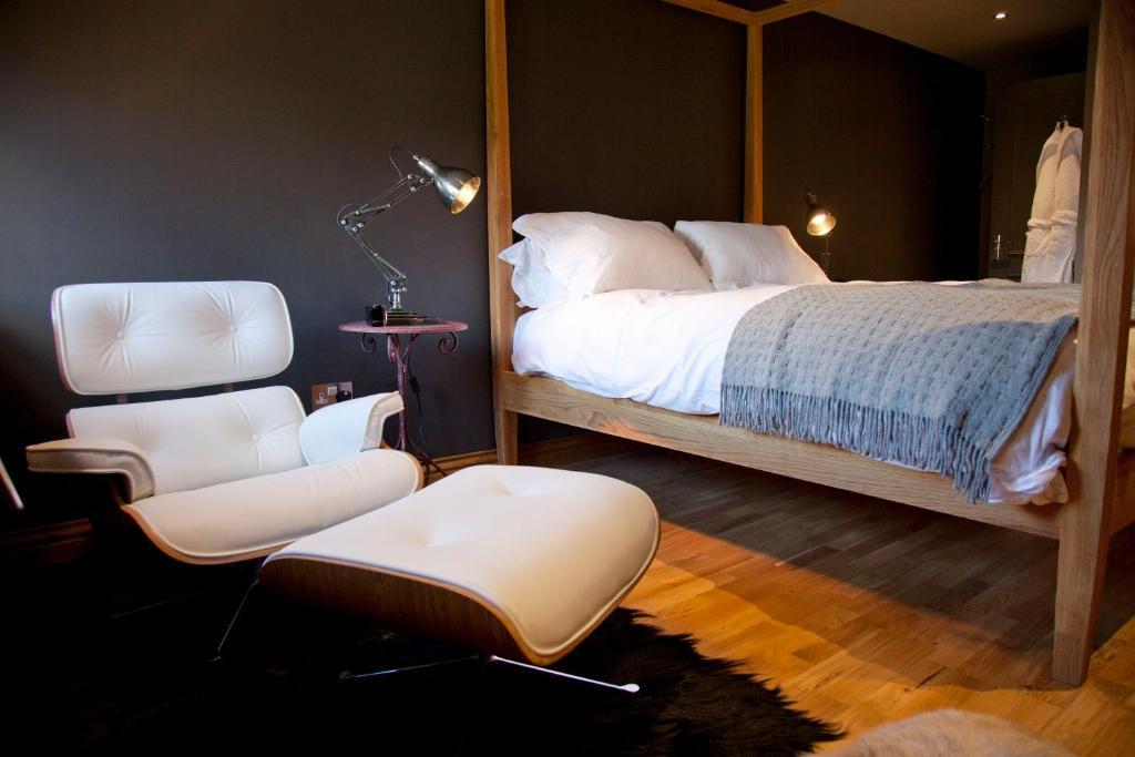 Hotel The White Horse Chilgrove Habitación foto
